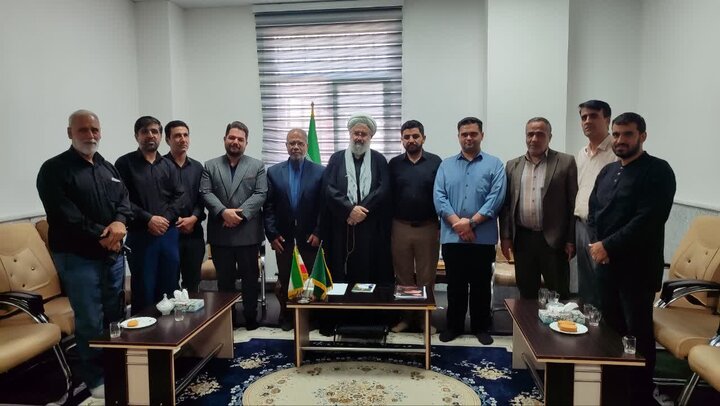 امام جمعه ملایر: اخلاق و تقوا باید در انتشار اخبار مورد توجه خبرنگاران باشد