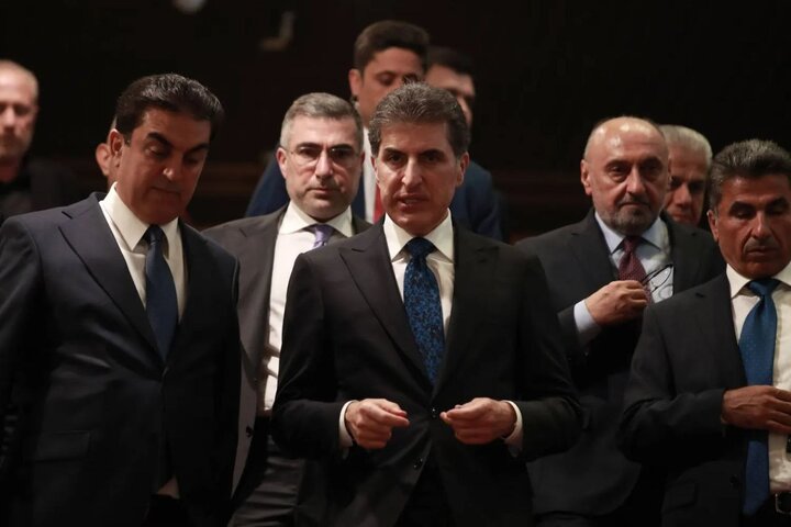 الشرق الاوسط: بارزانی میان بغداد و دمشق میانجیگری می‌کند