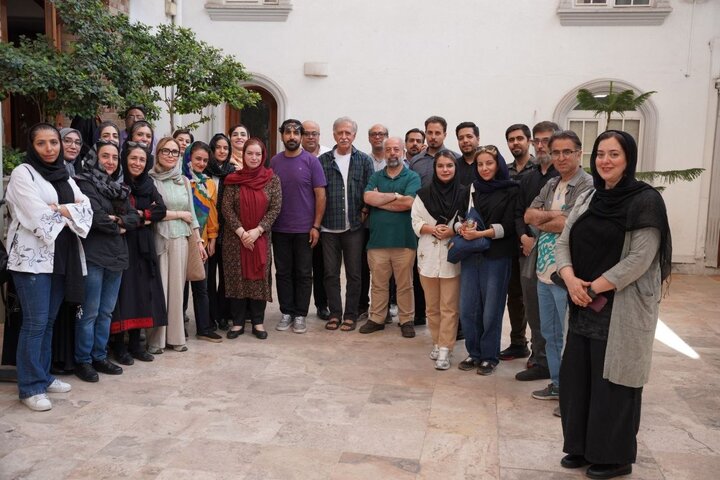 اظهاراتی درباره سکوت برخی هنرمندان و چند داستان دیگر