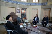آیت‌الله ملک‌حسینی: روشن نگه داشتن خانه‌ها در روزهای سخت، چراغ امید مردم را روشن کرد