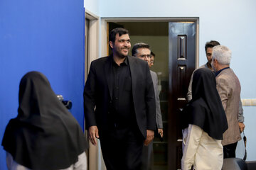 بازدید حامد حسینی، مدیرکل امور اقتصاد و دارایی استان خراسان رضوی از تحریریه ایسنا به مناسبت روز خبرنگار