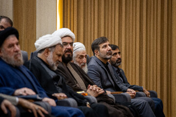حبیب عباسی، مدیرکل اداره روابط عمومی ریاست جمهوری، هادی طحان نظیف، سخنگوی شورای نگهبان و کاظم رجبی صدیقی، ریاست ستاد امر به معروف و نهی از منکر در یازدهمین اجلاسیه مجاهدان در غربت