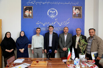 حضور دکتر عارف جلیلی ایرانی رئیس دانشگاه آزاد اسلامی استان اردبیل به مناسبت روز خبرنگار در ایسنا