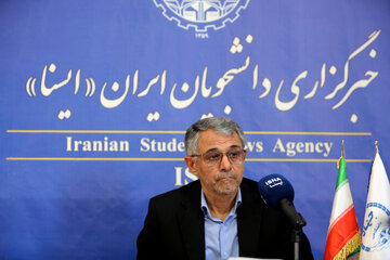 حضور صدیف بدری نماینده اردبیل، نمین، نیر و سرعین در مجلس شورای اسلامی به مناسبت روز خبرنگار در ایسنا