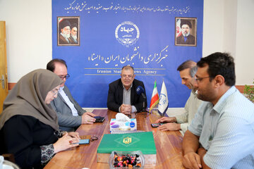 حضور مهران اوچی اردبیلی رئیس جهاد دانشگاهی استان اردبیل به مناسبت روز خبرنگار در ایسنا
