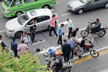 سقوط از پل و فوت راکب موتورسیکلت در قم