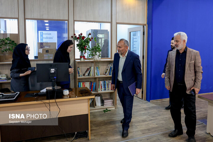 بازدید رئیس دبیرخانه شورای گفت‌وگوی‌ دولت و بخش خصوصی خراسان رضوی از تحریریه ایسنا