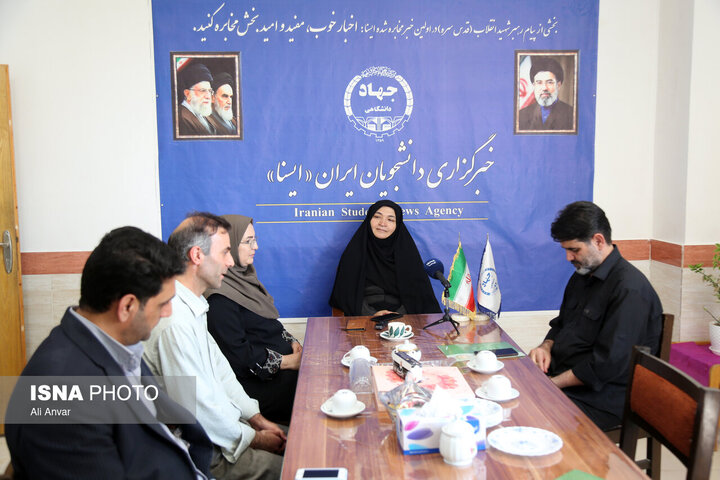 اجرای برنامه توسط تماشاخانه سیار در ۴۸ روستای کم‌برخوردار اردبیل+ویدیو