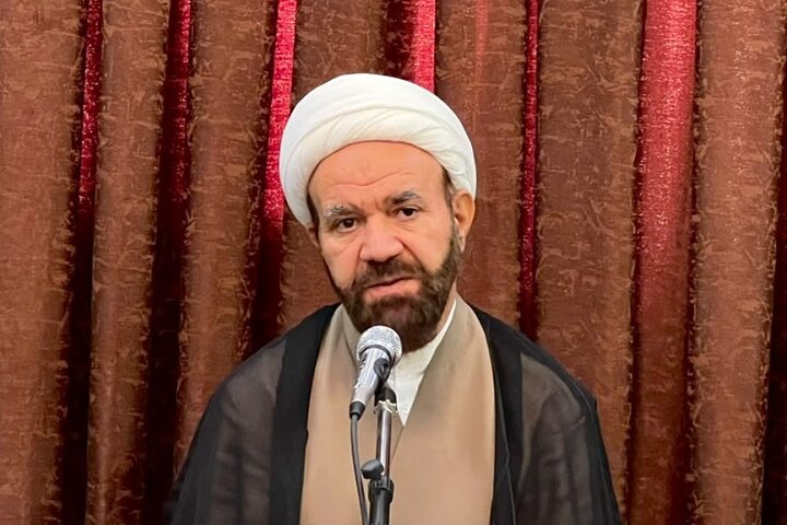 تولیت حرم شاهچراغ(ع): وحدت مردم دشمن را شکست می‌دهد