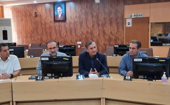 معاون دانشگاه علوم پزشکی شیراز: مدیریت حوزه سلامت بدون روش‌های نوین امکان‌پذیر نیست