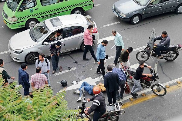 سقوط از پل و فوت راکب موتورسیکلت در قم