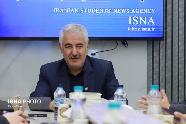 فرماندار تبریز: رسانه باید نقد سازنده داشته باشد