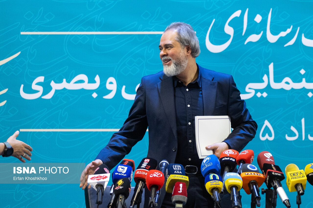 پاسخهای فریدزاده درباره معرفی دبیر جشنواره فجر و اکران فیلم نعمتالله