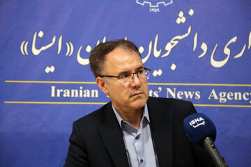 حضور علی لطفی فرماندار شهرستان پارس‌آباد استان اردبیل به مناسبت روز خبرنگار در تحریریه ایسنا