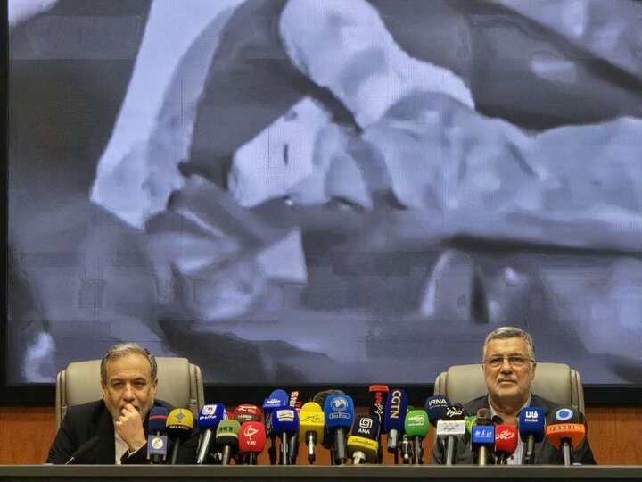وزیر بهداشت: تمام ایرانیان باید مورد توجه و همکاری قرارگیرند