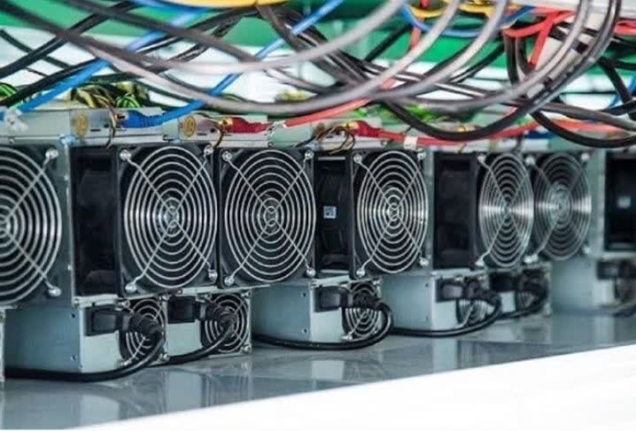 توقیف ۶ دستگاه ماینر غیرمجاز در شهرستان لنگرود