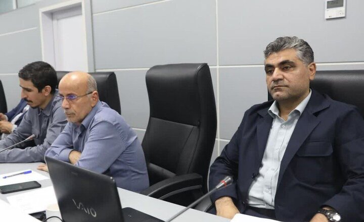 سقف سوخت‌گیری با کارت آزاد جایگاه‌ها در استان‌های خراسان به ۳۰ لیتر افزایش یافت
