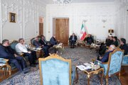 پزشکیان: اقشار آسیب‌پذیر اولویت نخست حوزه سلامت هستند/ مراکز تحقیقاتی بی‌اثر ایجاد نشود
