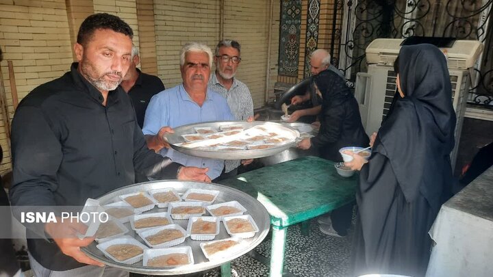 آملیها پای سنت چندین ساله حلیم پزی در دهه آخر صفر