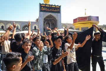 عزاداری شهادت امام رضا ( ع ) در حرم مطهر رضوی