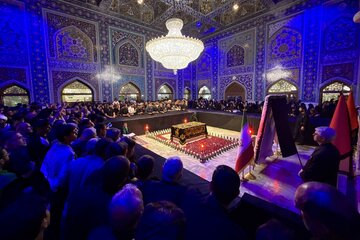 زیارت مزار رهبر شهید انقلاب در سالروز شهادت امام رضا (ع)