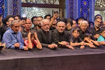 زیارت مزار رهبر شهید انقلاب در سالروز شهادت امام رضا (ع)