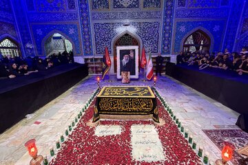 زیارت مزار رهبر شهید انقلاب در سالروز شهادت امام رضا (ع)