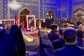 زیارت مزار رهبر شهید انقلاب در سالروز شهادت امام رضا (ع)