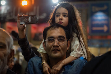 لاله گردانی بمناسبت شهادت امام رضا (ع) در حرم شاهچراغ(ع) -شیراز