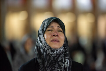 لاله گردانی بمناسبت شهادت امام رضا (ع) در حرم شاهچراغ(ع) -شیراز