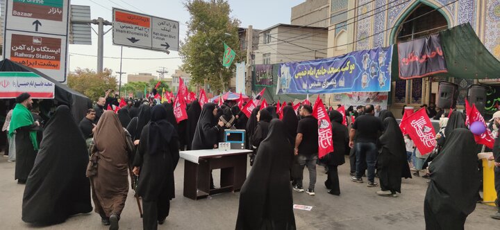 گویی سراسر شهر حرم جعفر بن موسی‌الکاظم(ع) شده بود؛ بلیت نداشتند اما راه دل را بلد بودند