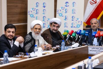 دومین نشست شورای مرکزی بزرگداشت دولتمردان شهید