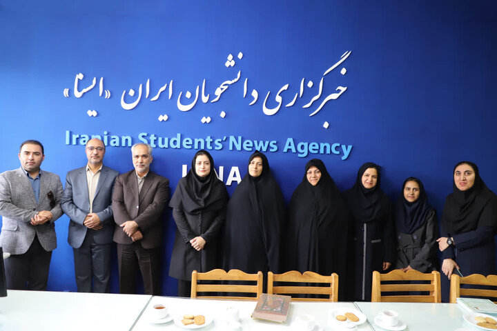 ایسنا؛ پل ارتباطی نخبگان، رسانه و مسئولان/ تأکید بر ضرورت آموزش تخصصی خبرنگاران