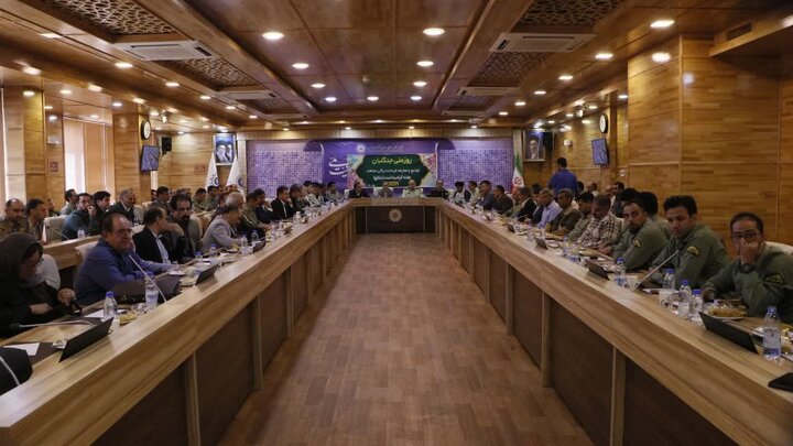 مدیرکل منابع طبیعی لرستان: اعتبارات منابع طبیعی متناسب با مسئولیت‌های این دستگاه نیست