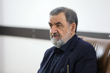 محسن رضایی: مراکز داده و تأسیسات هوش مصنوعی آمریکا در تیررس‌ هستند
