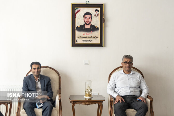 دیدار اعضای جهاد دانشگاهی البرز با خانواده دو شهید دانشجو