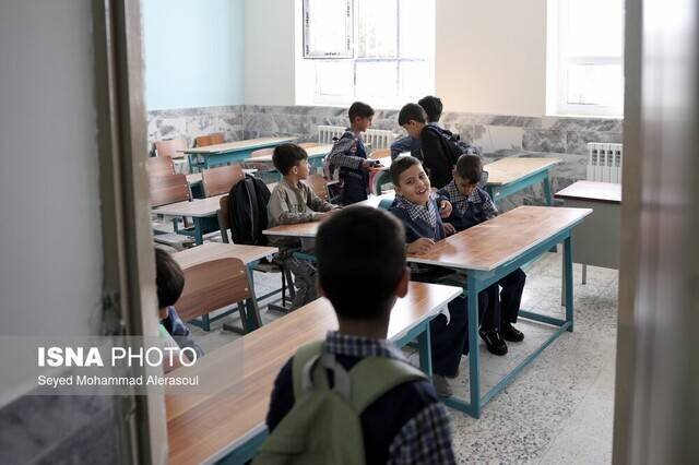 آمادگی خوزستان برای برگزاری حضوری سال تحصیلی/ ثبت‌نام دانش‌آموزان تسریع شود