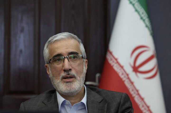 فعالیت پلتفرم‌های دارویی بدون نظارت سازمان غذا و دارو؛ نامه اعتراضی وزیر بهداشت به پزشکیان