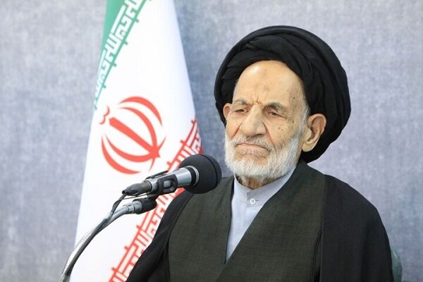 شهید سلیمانی نقشه دشمن برای گسترش ناامنی در منطقه را ناکام گذاشت