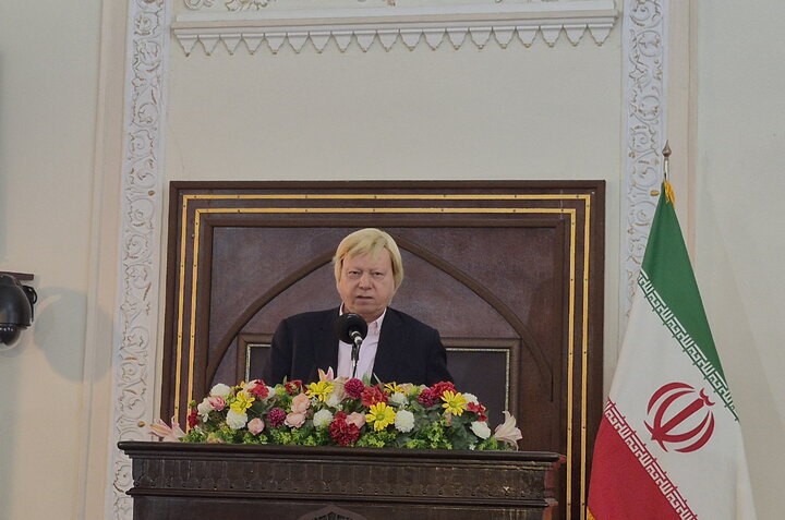 شبی برای علی حاتمی با نوای دلشدگان و سراج