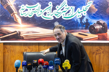 نشست خبری بابک نگاهداری، رئیس مرکز پژوهش‌های مجلس