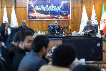 نشست خبری بابک نگاهداری، رئیس مرکز پژوهش‌های مجلس