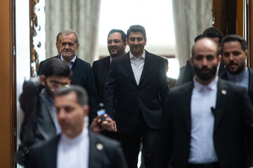 ستار هاشمی، وزیر ارتباطات، مسعود پزشکیان،‌ رئیس جمهور در رویداد «ایران دیجیتال»
