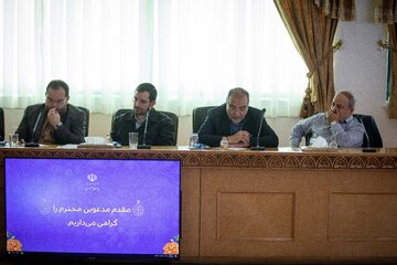 دیدار جمعی از مدیران رسانه‌های کشور با محمدرضا عارف، معاون اول رئیس جمهور