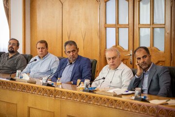 دیدار جمعی از مدیران رسانه‌های کشور با محمدرضا عارف، معاون اول رئیس جمهور
