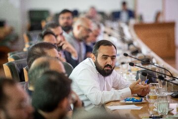 دیدار جمعی از مدیران رسانه‌های کشور با محمدرضا عارف، معاون اول رئیس جمهور