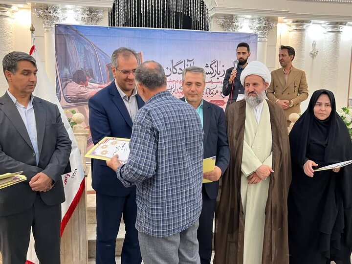 تأکید شهردار قرچک بر تکلیف مسئولان در قبال ایثارگران/ ۷۲ آزاده شهرستان تجلیل شدند