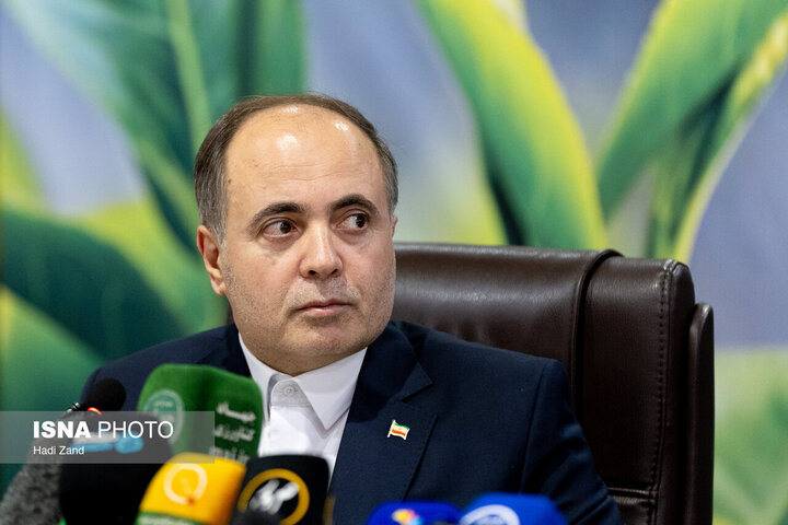 بازدید وزیر جهاد کشاورزی از اسکله صیادی پشت‌شهر بندرعباس
