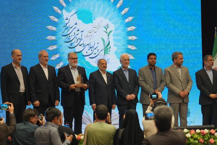 معتمدیان: توسعه فضای آموزشی و جبران عقب‌ماندگی‌های زیرساختی تهران در اولویت است