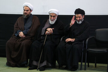 سید مسعود خامنه‌ای، محمد محمدی گلپایگانی و محمدجواد محمدی گلپایگانی در مراسم بزرگداشت چهلم «آقای شهید ایران»